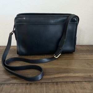 Coach Swagger New York City- USA Black‎ Leather Shoulder Handbag Rare VTG 1980s